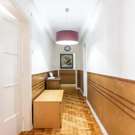 Brand New Fully Furnished Just 20 Meters From Anjos Metro Station 17 Penzion *