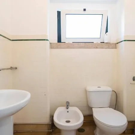 Penzion Brand New Fully Furnished Just 20 Meters From Anjos Metro Station 17 Lisboa
